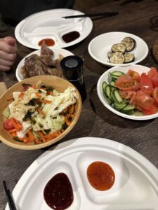 アウラテラス茨城、夕食のサラダなど